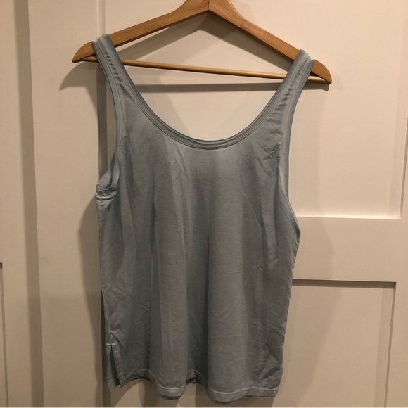 Nike yoga dry fit light blue tank top. Small. Made in China. - Picture 2 of 12